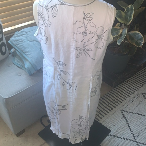 Gently Loved Norton McNaughton Linen Dress - Picture 5 of 9